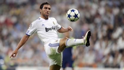 开云下载-意甲激烈对抗，教练讲比赛策略，意甲球队主教练介绍