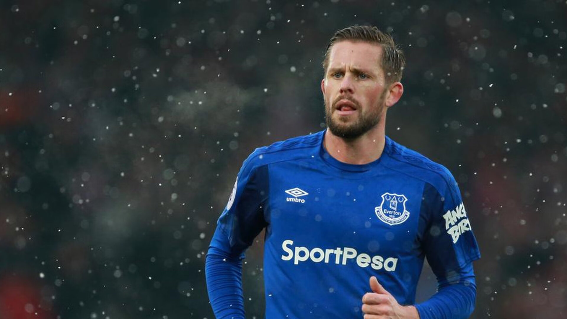 全境跑酷挑战，穿越城市建筑的极限冒险，全程跑酷游戏